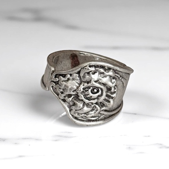 5 For $25💫Trendy Modish Silver Spoon Ring - Picture 1 of 6